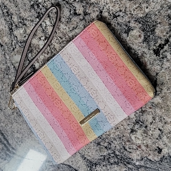 Nanette Lepore Handbags - Nanette Lepore Wristlet